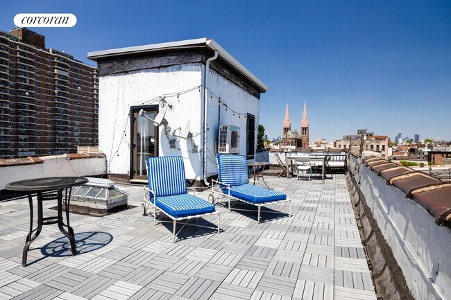 property at 93 Seigel St