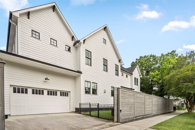 property at 951 Euclid St