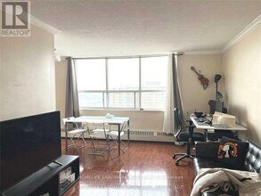 5-1005 Parkway Forest Dr in Toronto, ON - Building Photo - Building Photo