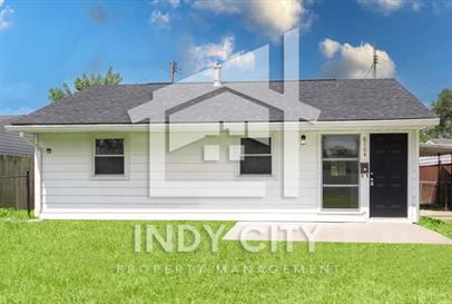 8104 E 50th St in Indianapolis, IN - Building Photo
