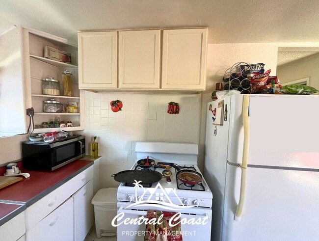 0 W Park Ave in Santa Maria, CA - Foto de edificio - Building Photo