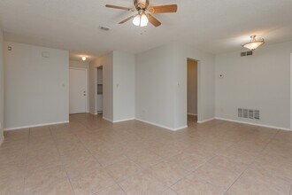 1442 Benwick Way in Casselberry, FL - Building Photo - Building Photo