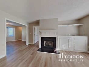 1004 Spruce Dr in Zebulon, NC - Building Photo - Building Photo