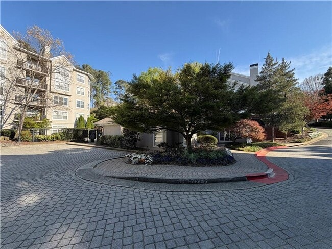 2511 River Green Dr NW in Atlanta, GA - Building Photo - Building Photo