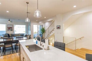 2222 Moser Ave in Dallas, TX - Building Photo