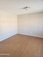 192 Coronado Rd in El Paso, TX - Foto de edificio - Building Photo