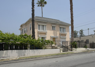 5291 De Longpr Ave in Los Angeles, CA - Building Photo - Building Photo