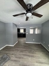 5 Kim Ave in Londonderry, NH - Building Photo - Building Photo