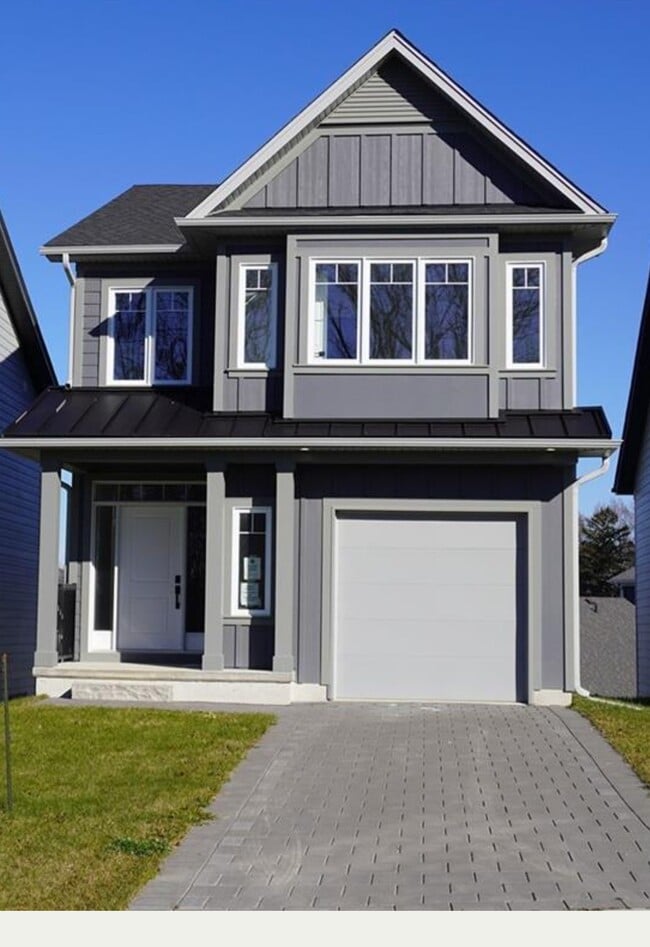 property at 969 Deveron Cres