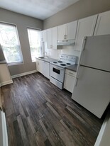 1874 Beacon St, Unit 4 Apartments