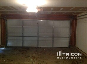 7949 Bristle Ln in Charlotte, NC - Building Photo - Building Photo