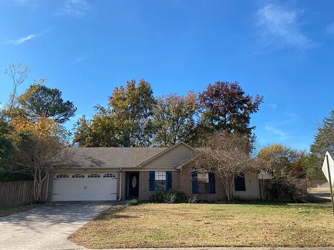 property at 2817 Forest Dr