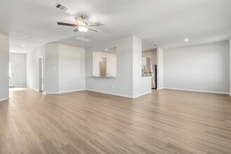 8212 Sunberry Shadow Dr in Houston, TX - Building Photo - Building Photo