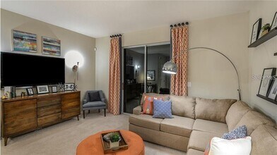 7023 Timberside Pl in Riverview, FL - Building Photo - Building Photo