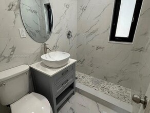 430 Malaga Ave in Coral Gables, FL - Building Photo - Building Photo