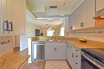 3683 Trophy Blvd in New Port Richey, FL - Foto de edificio - Building Photo