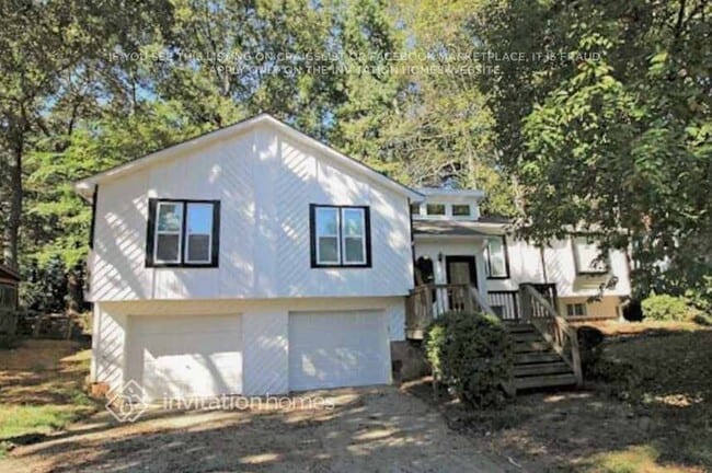 property at 3381 Chastain Crossing NE