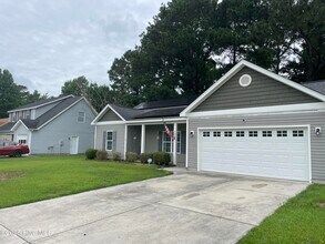 108 Ponderosa Dr in Jacksonville, NC - Building Photo - Building Photo