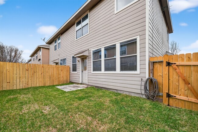 property at 16623 Newglen Ln