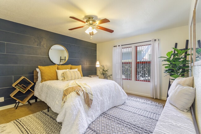 Arlington Farm Apartments in Davis, CA - Foto de edificio - Interior Photo