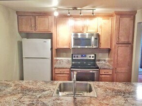 4416 145th Ave NE in Bellevue, WA - Building Photo - Building Photo