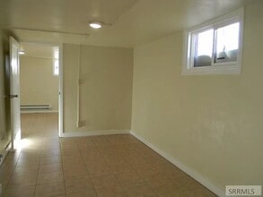 311 N Broadway St, Unit 311 B in Blackfoot, ID - Building Photo - Building Photo