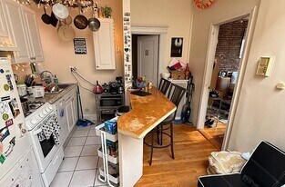 51 Hemenway St, Unit 24B in Boston, MA - Building Photo