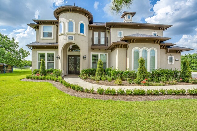 property at 28344 Rose Ln