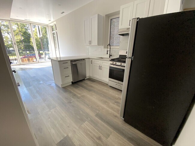 1635 S California Ave-Unit -3 in Chicago, IL - Building Photo - Building Photo