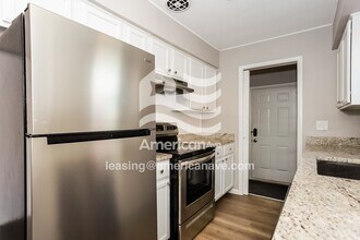 17928 Winsome Rd in Fraser, MI - Foto de edificio - Building Photo