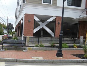 2 Silver St in Dover, NH - Building Photo - Building Photo