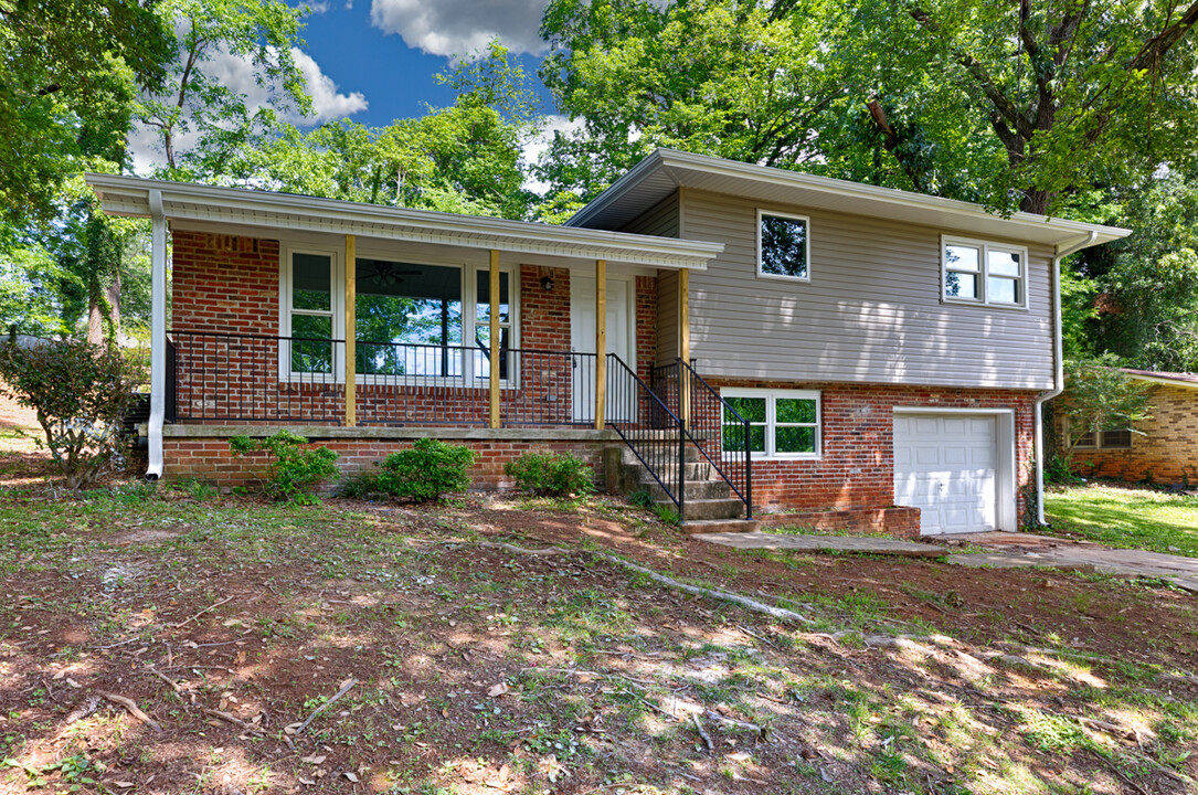 2223 Euclid Rd NW in Huntsville, AL - Building Photo