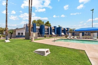 Sorrento Apartments in Mesa, AZ - Foto de edificio - Building Photo