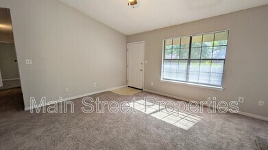9345 Chisholm Rd in Pensacola, FL - Building Photo - Building Photo