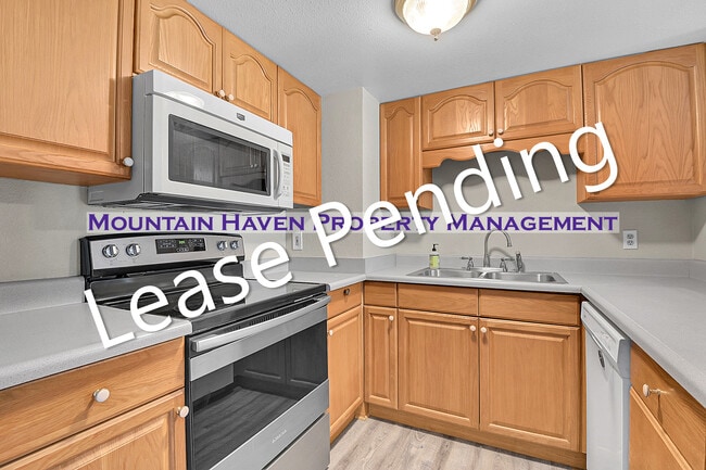 property at 836 Sleepy Hollow Dr