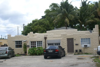 1111 N 22nd Ave in Hollywood, FL - Building Photo - Building Photo