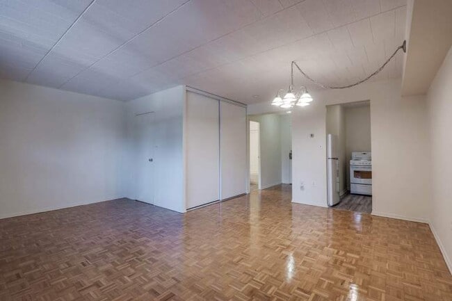 Castlegate Apartments in Toronto, ON - Building Photo - Building Photo