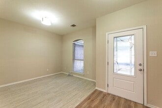3005 Hill St in Round Rock, TX - Building Photo - Building Photo