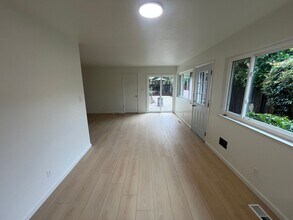 2110-2112 Town and Country Ln in Santa Clara, CA - Building Photo - Building Photo
