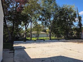 13379 Force St in Houston, TX - Foto de edificio - Building Photo