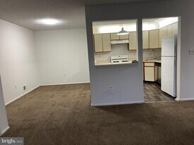 17 Joyner Ct in Trenton, NJ - Building Photo