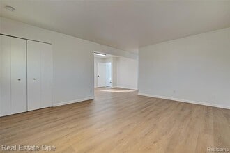 1982 S Ortonville Rd in Ortonville, MI - Building Photo - Building Photo