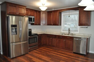 1512 19th St NW in East Grand Forks, MN - Building Photo - Building Photo