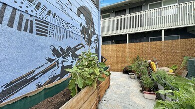 1527 Julia St in Berkeley, CA - Building Photo - Building Photo