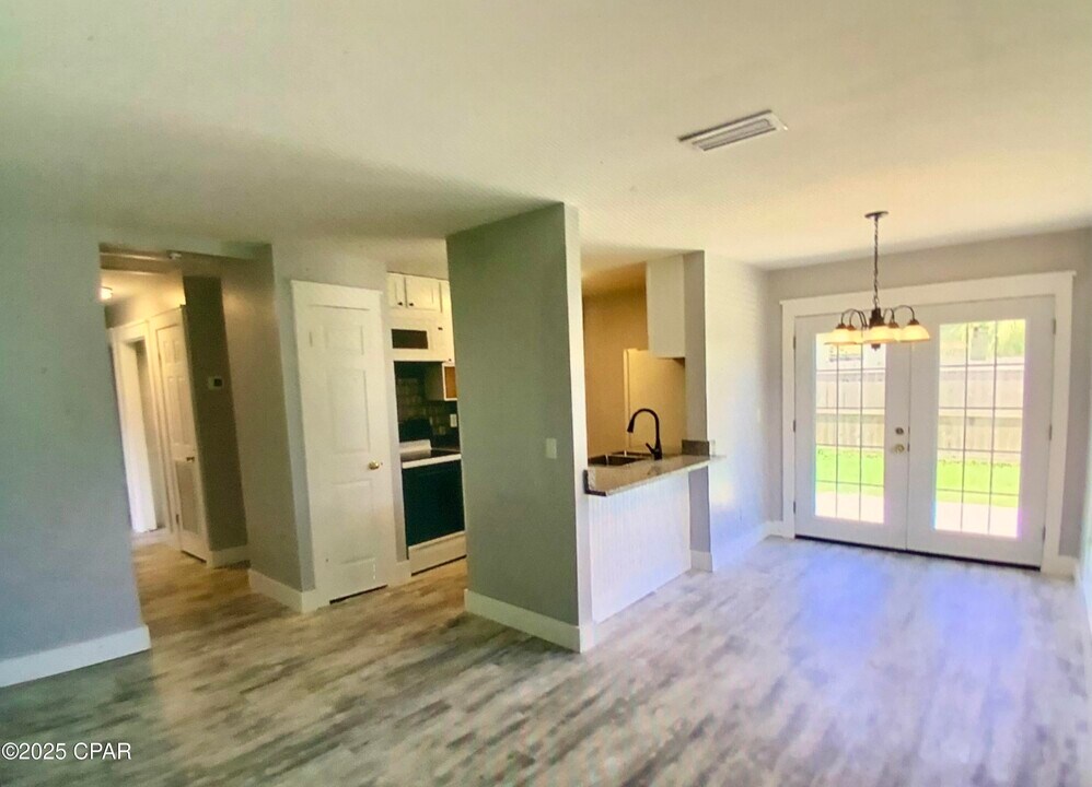 1111 Fortune Ave in Panama City, FL - Building Photo