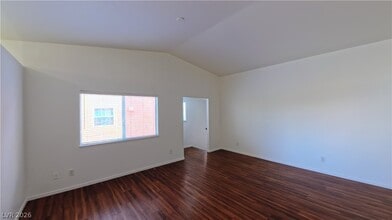 8020 Cetus Cir in Las Vegas, NV - Building Photo - Building Photo