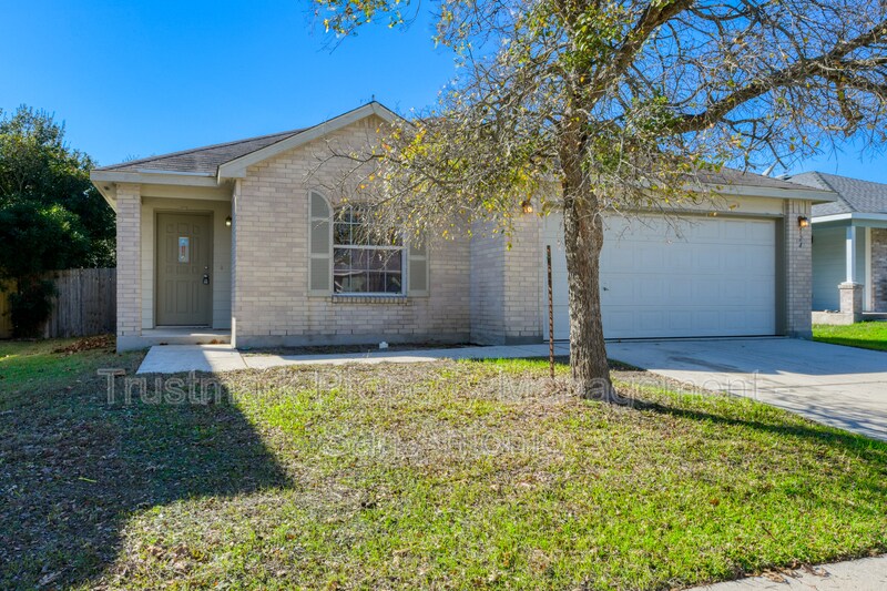 124 Pointe Loop in Cibolo, TX - Building Photo