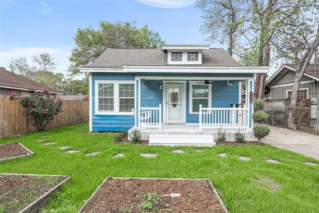 property at 320 Coronado St