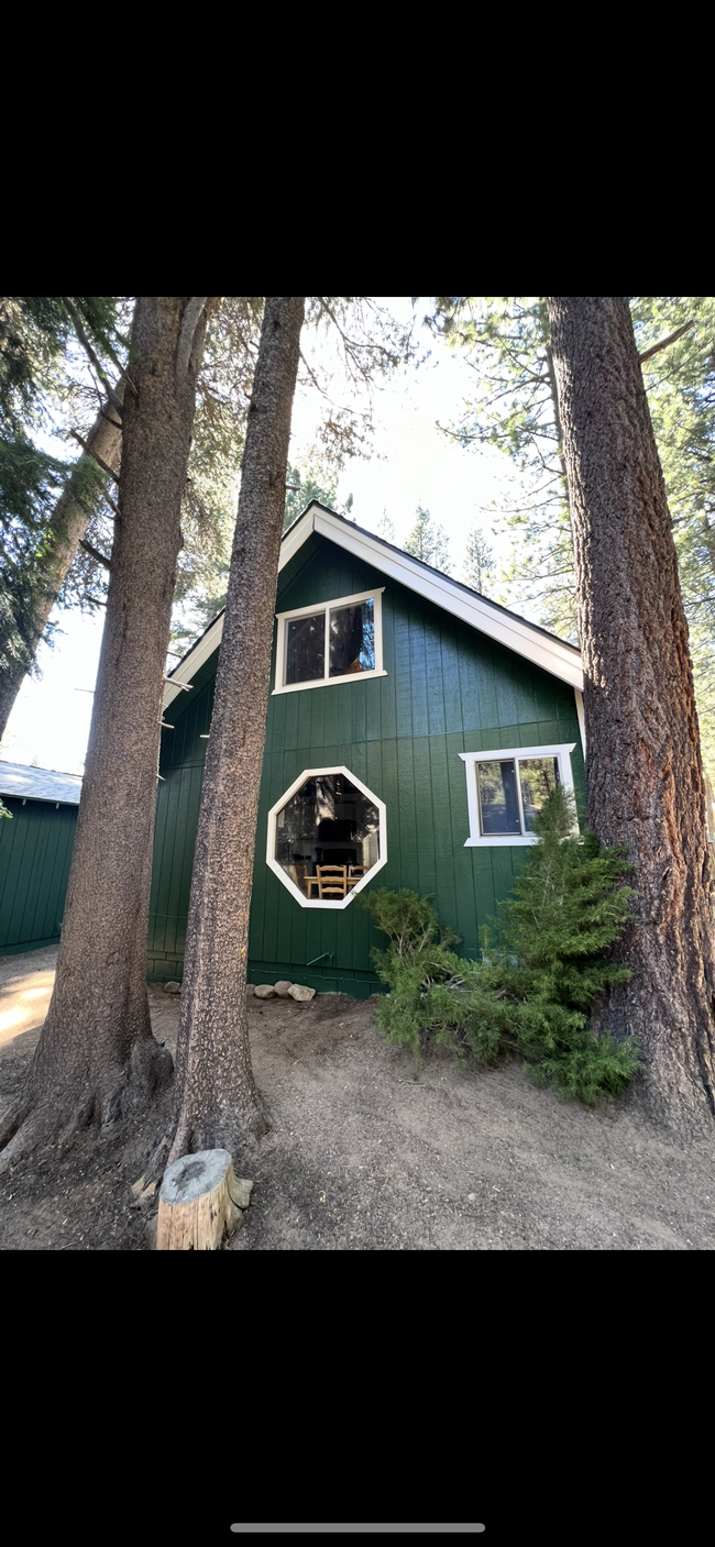 1521 Zapotec Dr, Unit Front in South Lake Tahoe, CA - Foto de edificio - Building Photo