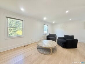 49 Spring Hill Ave in Norwalk, CT - Building Photo - Building Photo